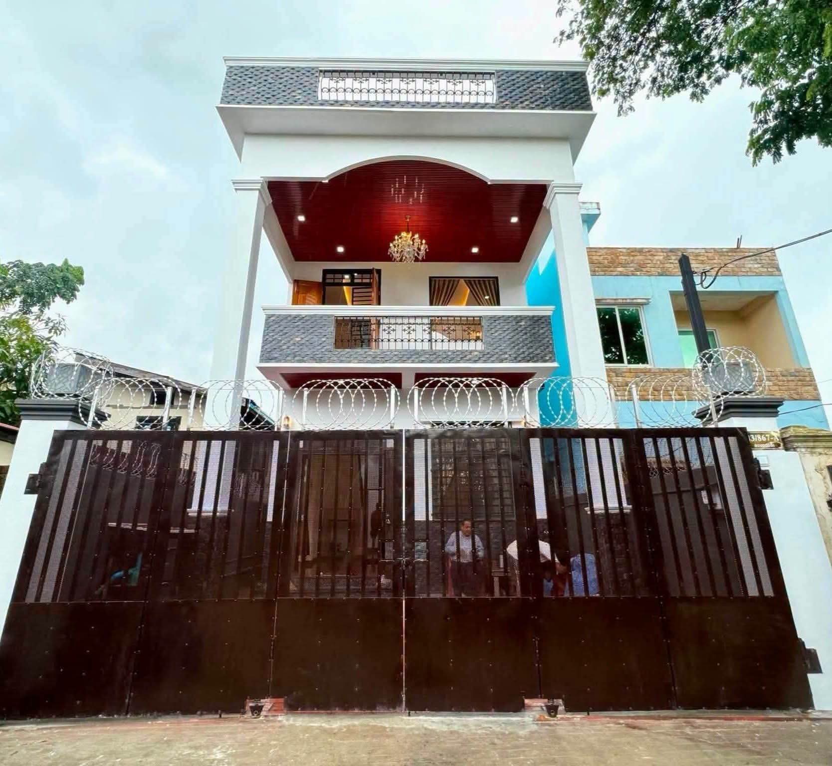 မြောက်ဒဂုံ ၊၄၃ရပ်ကွက်၊ ဘုရင့်နောင်လမ်းအနီ…