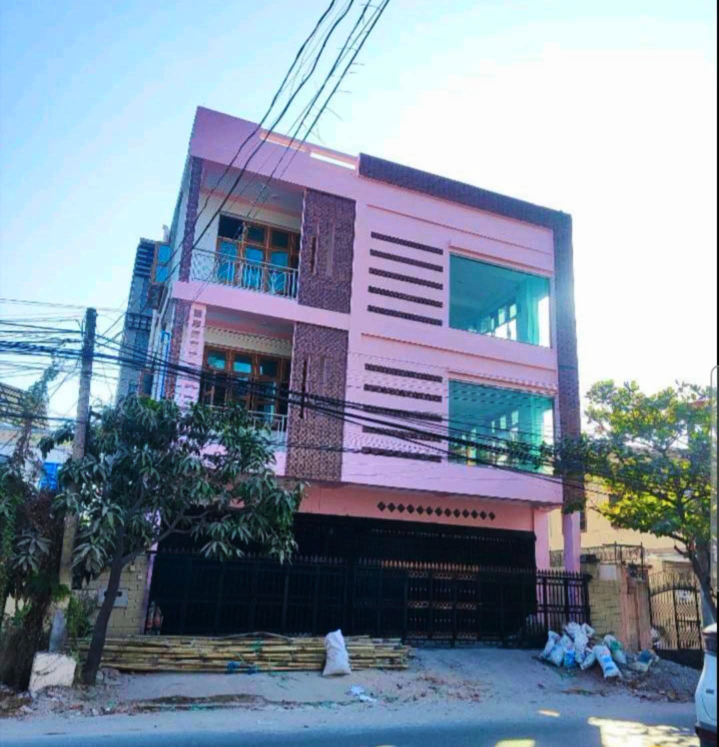 ချမ်းမြသာစည်မြို့နယ်၊65လမ်းတင် 105အနီးတိ…