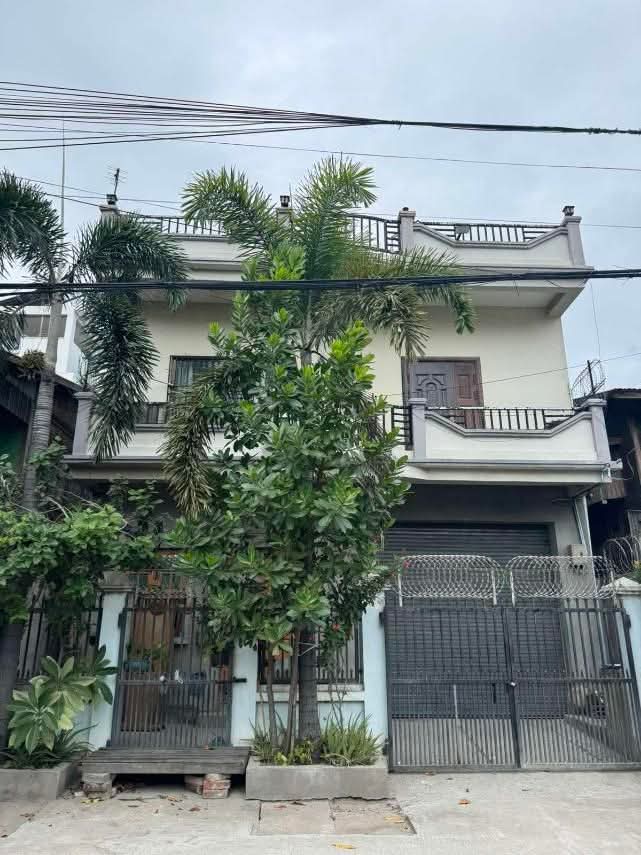 ချမ်းမြသာစည်၊57 လမ်းတင်  112A*113 ကြား…